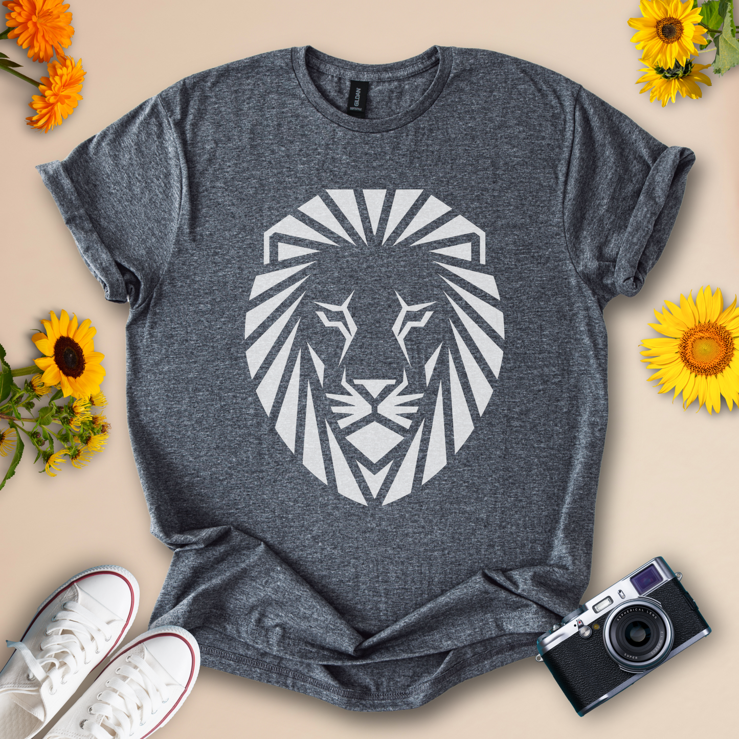 Majestic Lion Graphic Tee - Bold Animal Design for Nature Lovers