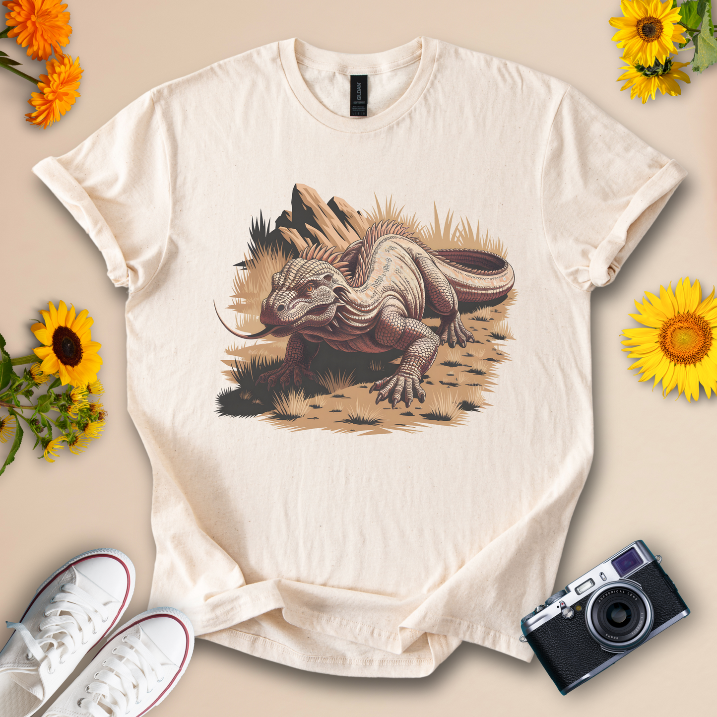 Dessert Lizard Graphic T-Shirt | Wildlife & Nature Graphic Tee - Wildserve - Inspirational Wildlife Tees